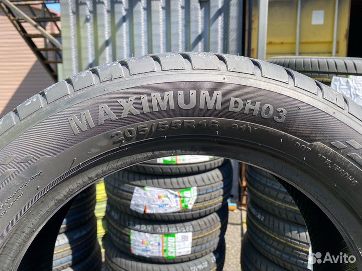 DoubleStar Maximum DH03 205/55 R16