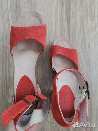 Босоножки Logan р. 37 Италия