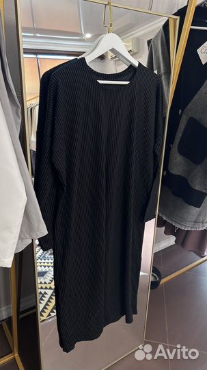 Отдам бесплатно женские вещи