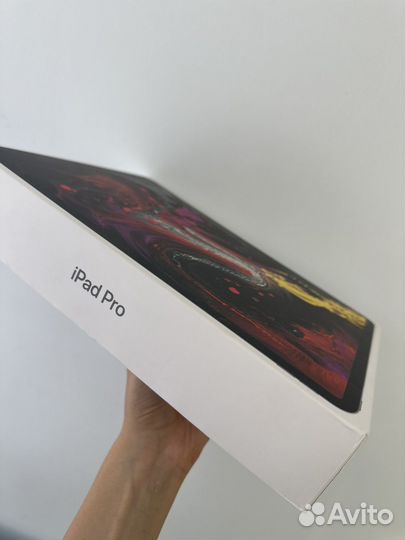 Коробка от iPad pro 256 гб