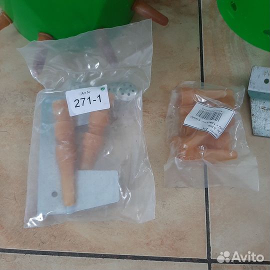 Ведро для кормления козлят