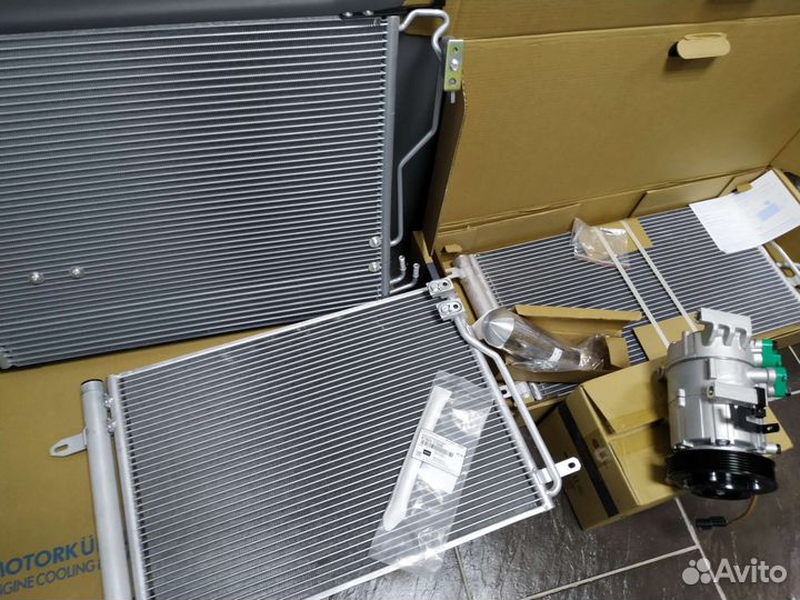Радиатор кондиционера новый аналог на все модели