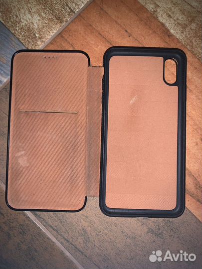 Чехол на iPhone