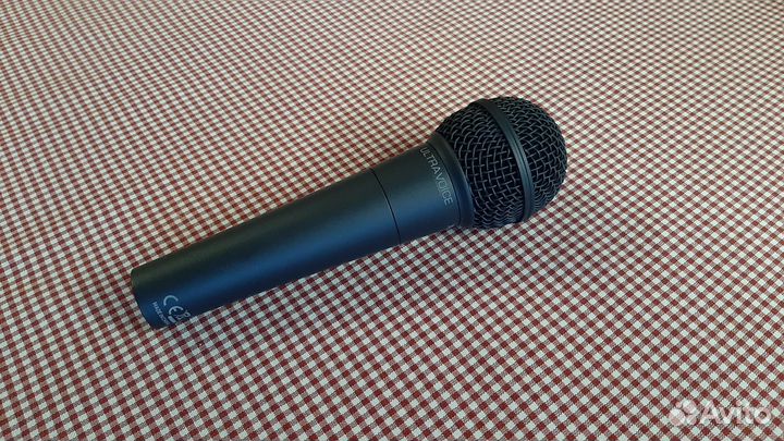 Динамический микрофон Behringer XM8500
