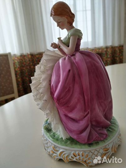 Фарфоровые статуэтки танцовщиц германия