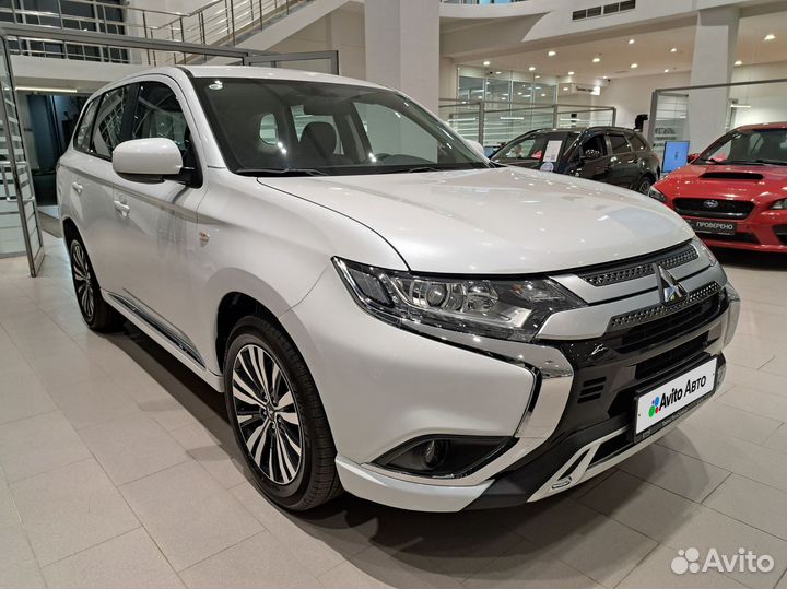 Mitsubishi Outlander 2.0 CVT, 2022, 7 206 км