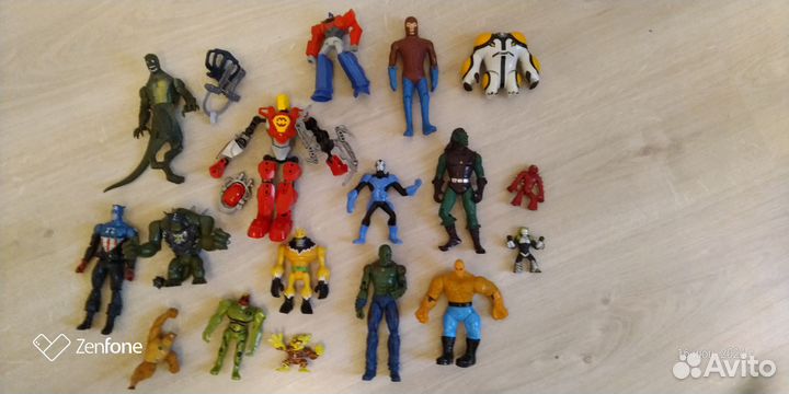 Фигурки игрушки супергерои