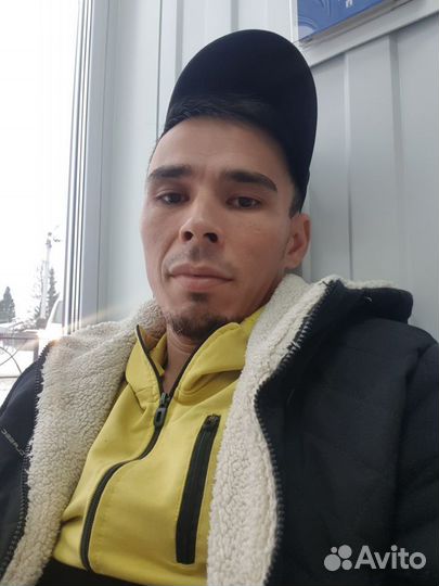 Продавец, грузчик