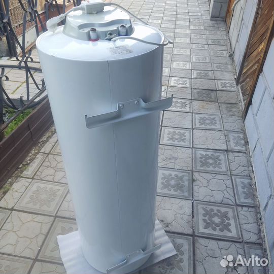 Водонагреватель Ariston 150 л