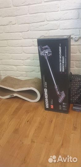 Беспроводной пылесос redmond