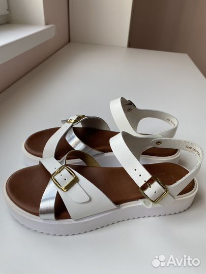 Босоножки женские 38 размер Carlo Pazolini новые