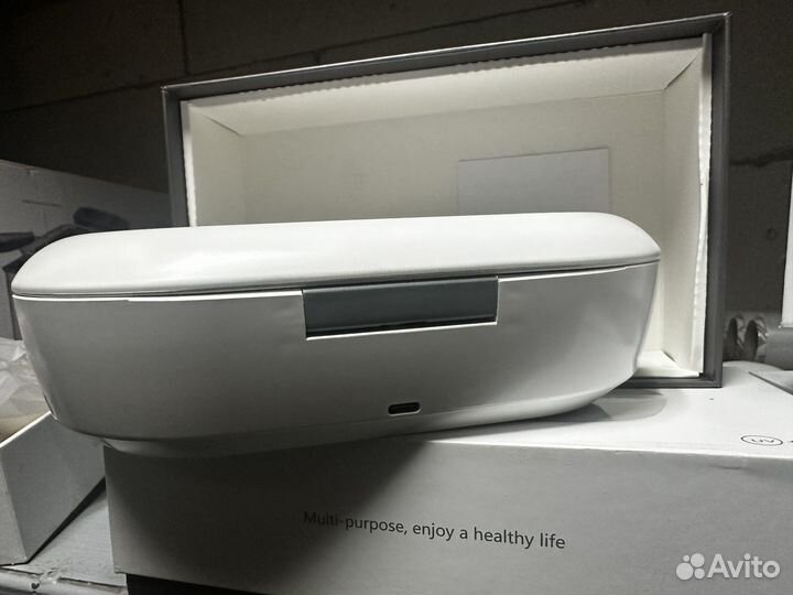 Wireless charging sterilizing box