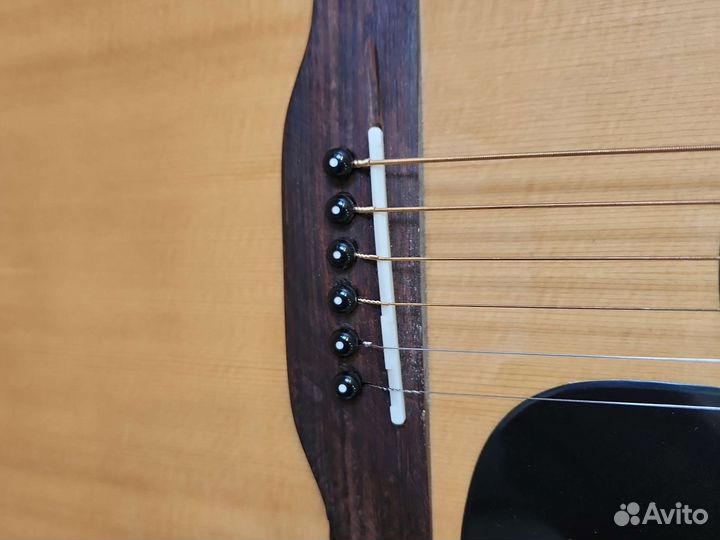 Гитара Morris W40