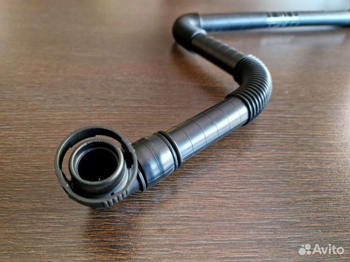 Шланг системы вентиляции Ауди А4 Б5, А6 С5, Passat