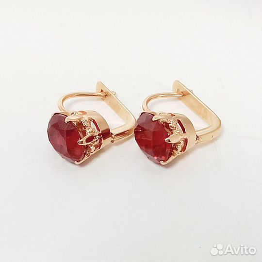 Золотые серьги