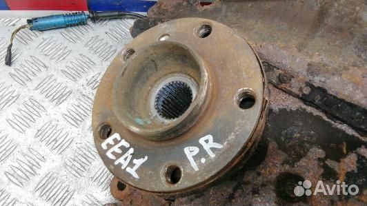 Ступица передняя правая BMW X5 E53 (EEA01N901)