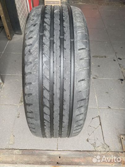 Goodyear EfficientGrip 235/45 R19