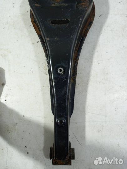 Рычаг задний нижний Volkswagen Passat B6