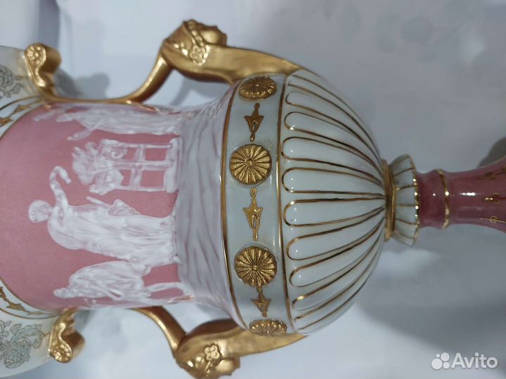 Вазы -кубки фарфор Франция