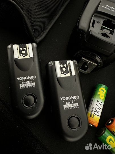 Вспышка камеры Yongnuo - YN560IV (+синхронизатор)