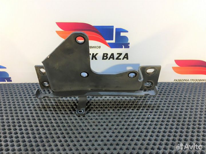 Кронштейн осушителя воздуха Daf XF105