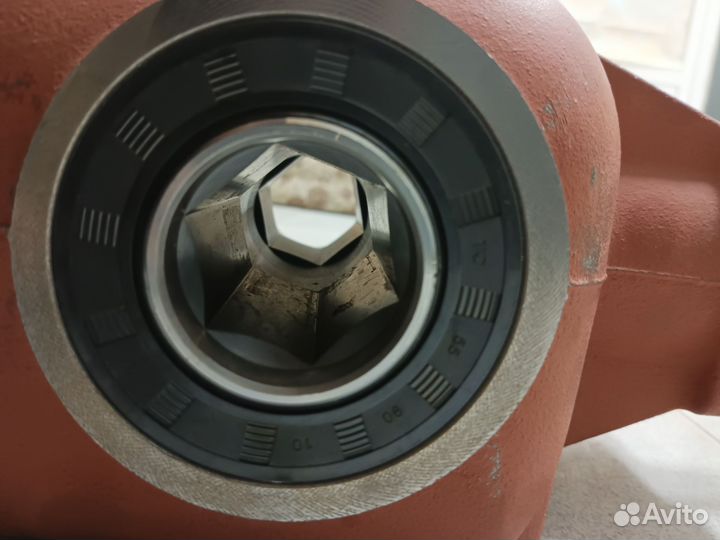 Редуктор на сельхоз технику