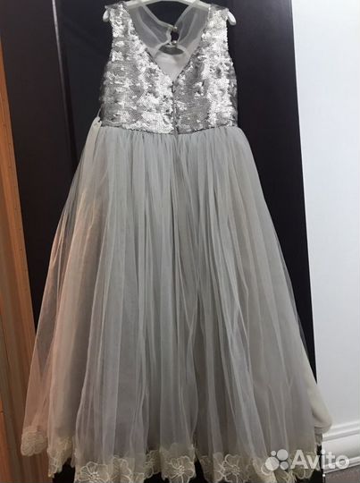 Нарядное платье для девочки