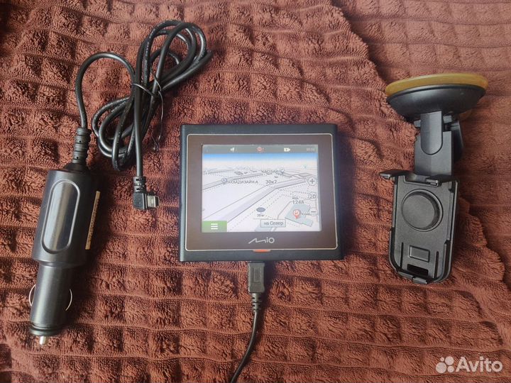 GPS-навигатор Mio Moov 200