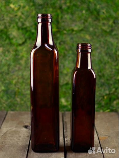 Стеклянная бутылка для масла