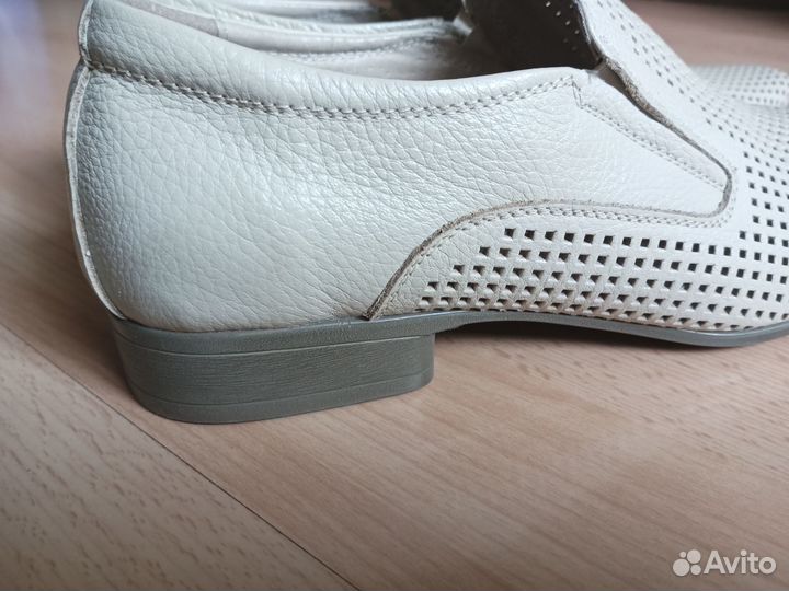 Кожаные туфли летние