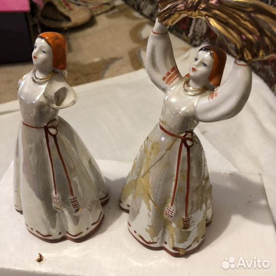 2 фарфоровые статуэтки «Девушка со снопом» СССР