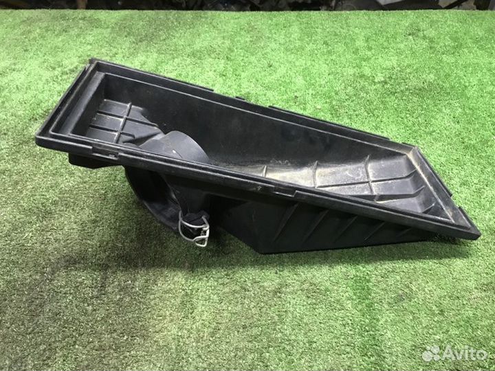 Корпус воздушного фильтра Ford Mondeo 2 BAP NGA