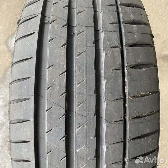 Michelin Pilot Sport 4 S 285/35 R19 103Y