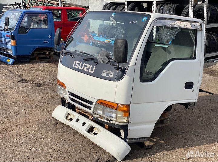 Кабина Isuzu Elf NHS69E 4JG2 1995