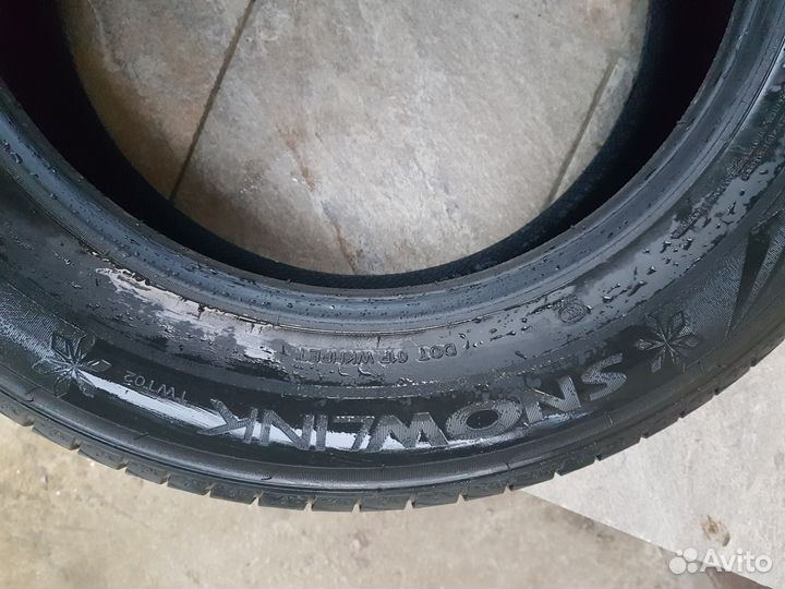 Triangle Snowlink TWT02 235/60 R18