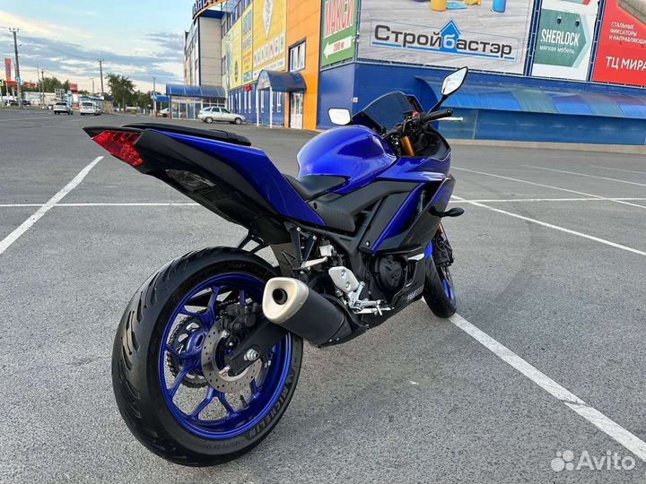 Yamaha R3