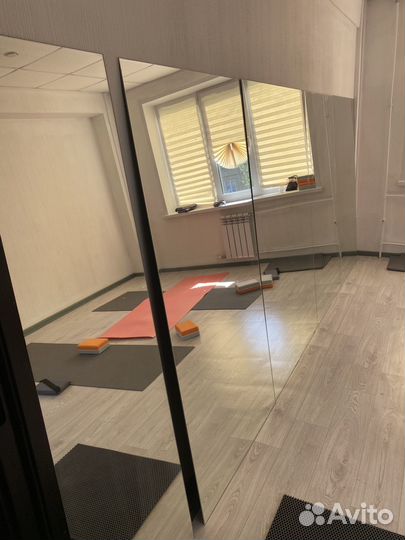 Зеркало настенное