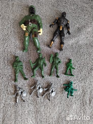 Солдатики, машинки