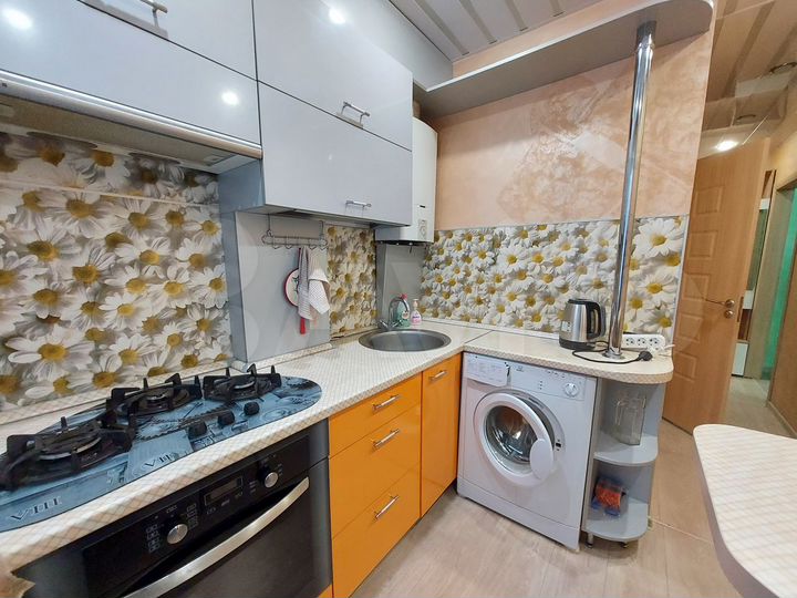 2-к. квартира, 55 м², 1/5 эт.