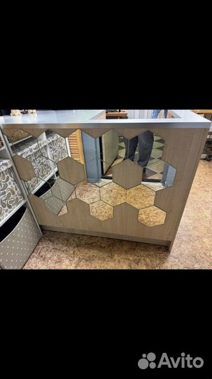 Стойка регистрации