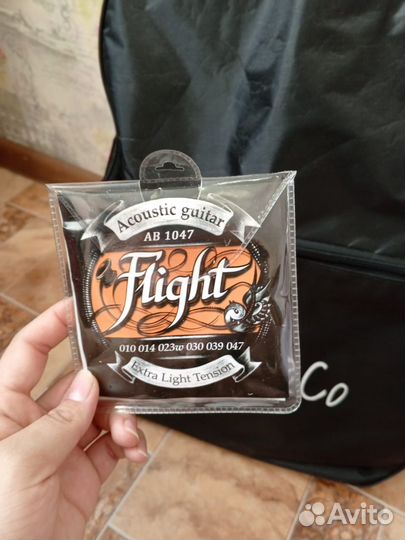 Акустическая гитара