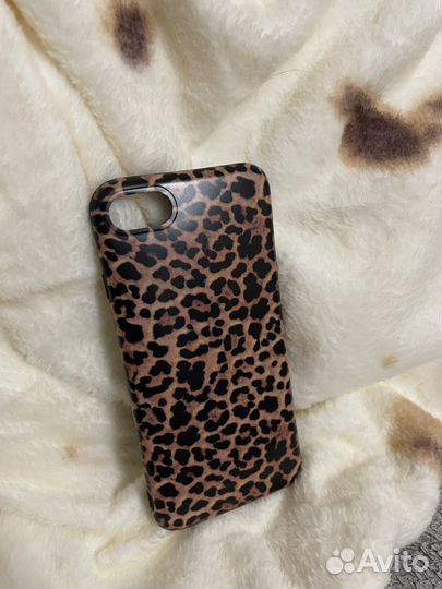 Чехол на iPhone (se 2022,2020,8,7)