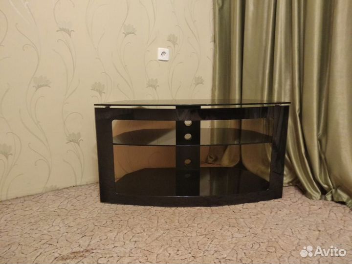 Тумба под телевизор