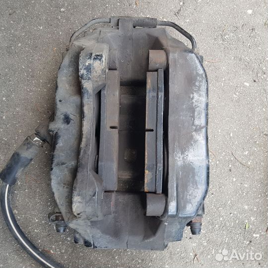 Полный комплект Суппортов bmw e38 728 brembo