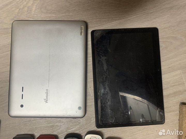 Телефоны, планшеты, плееры