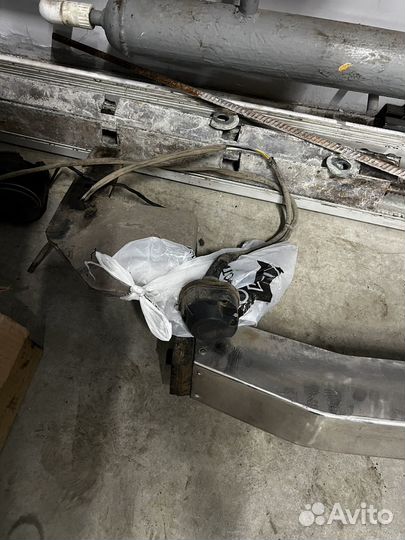Фаркоп для toyota land cruiser 200