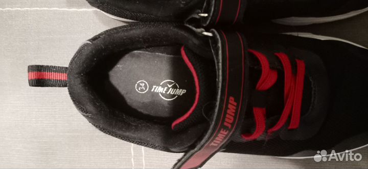 Кроссовки 34