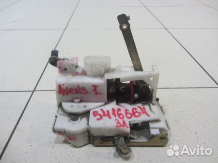 Замок двери задней левой