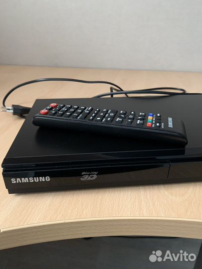 Blu-ray плеер Samsung bd-e 5500