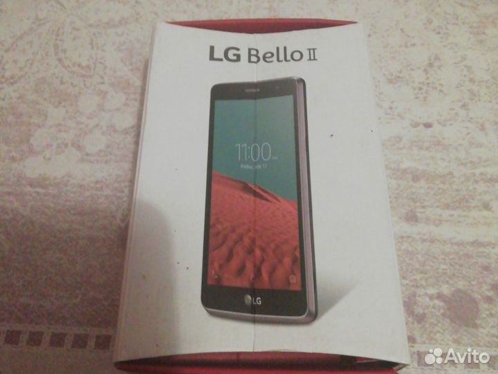Телефон LG